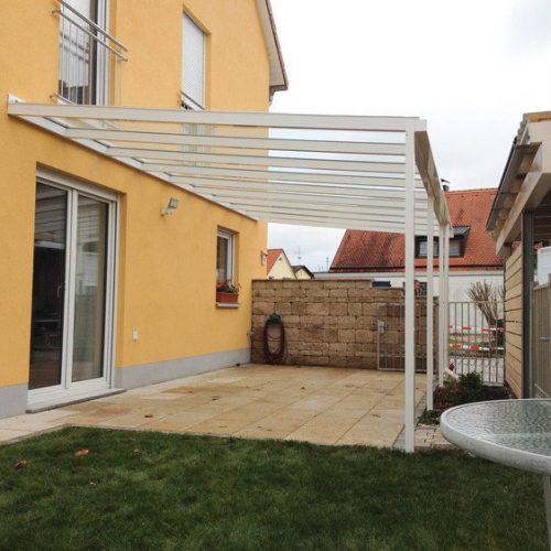 Terrassenüberdachung aus Aluminium