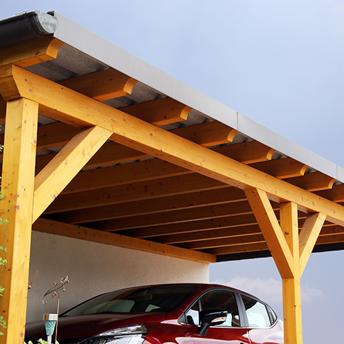 Hochwertiger Carport aus Holz